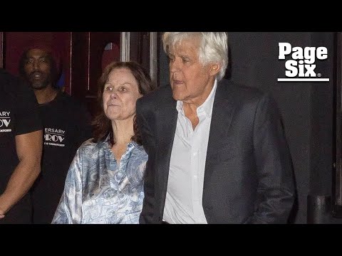 Jay Leno and wife Mavis enjoy date night at comedy club as she struggles with dementia [Video]