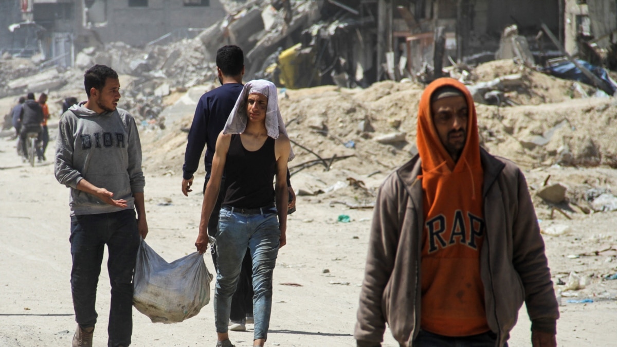 Gazans are Starving as Aid Groups Weigh the Risks on Their Own Lives [Video]