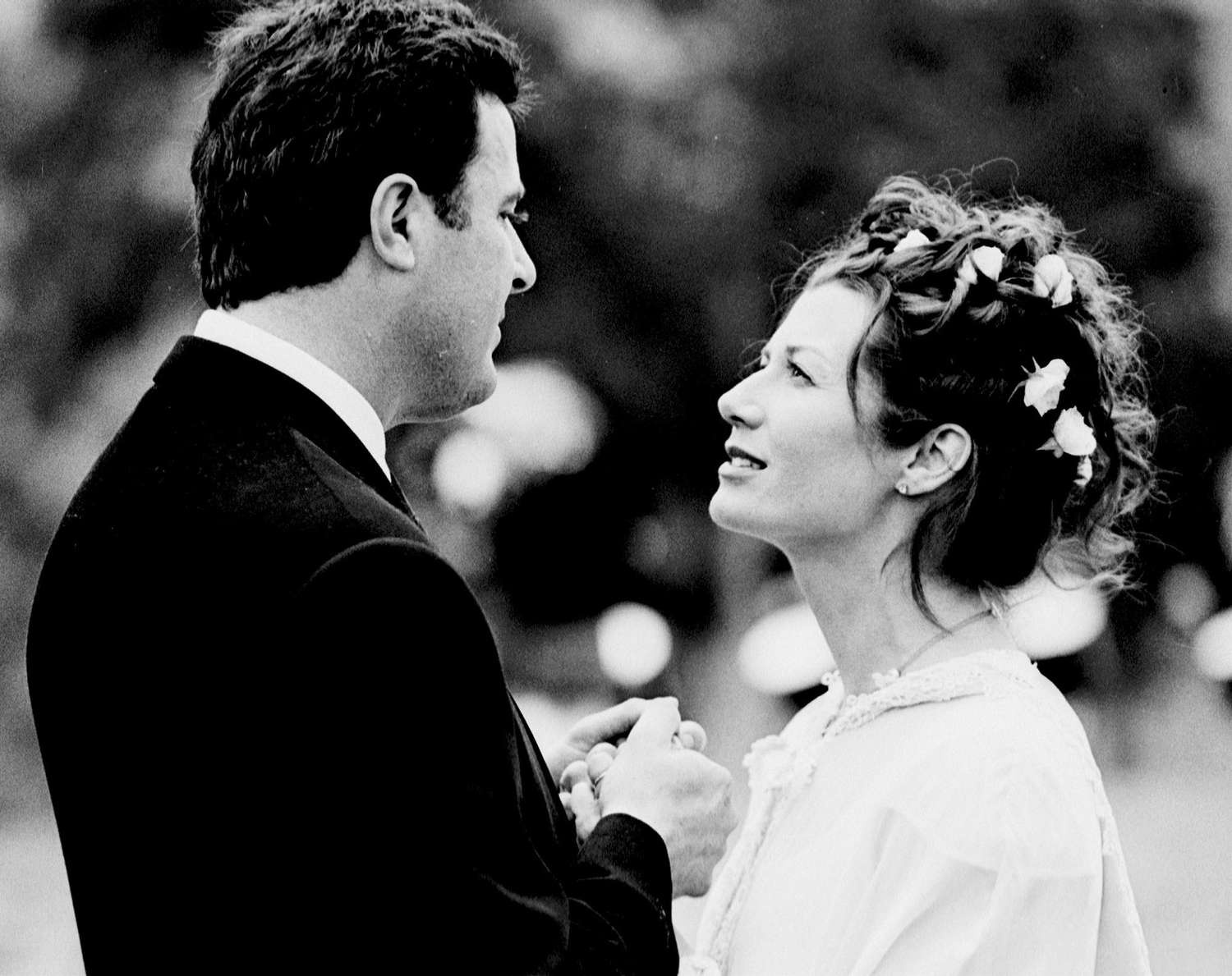 The Best Throwback Pictures of Amy Grant and Vince Gill [Video]