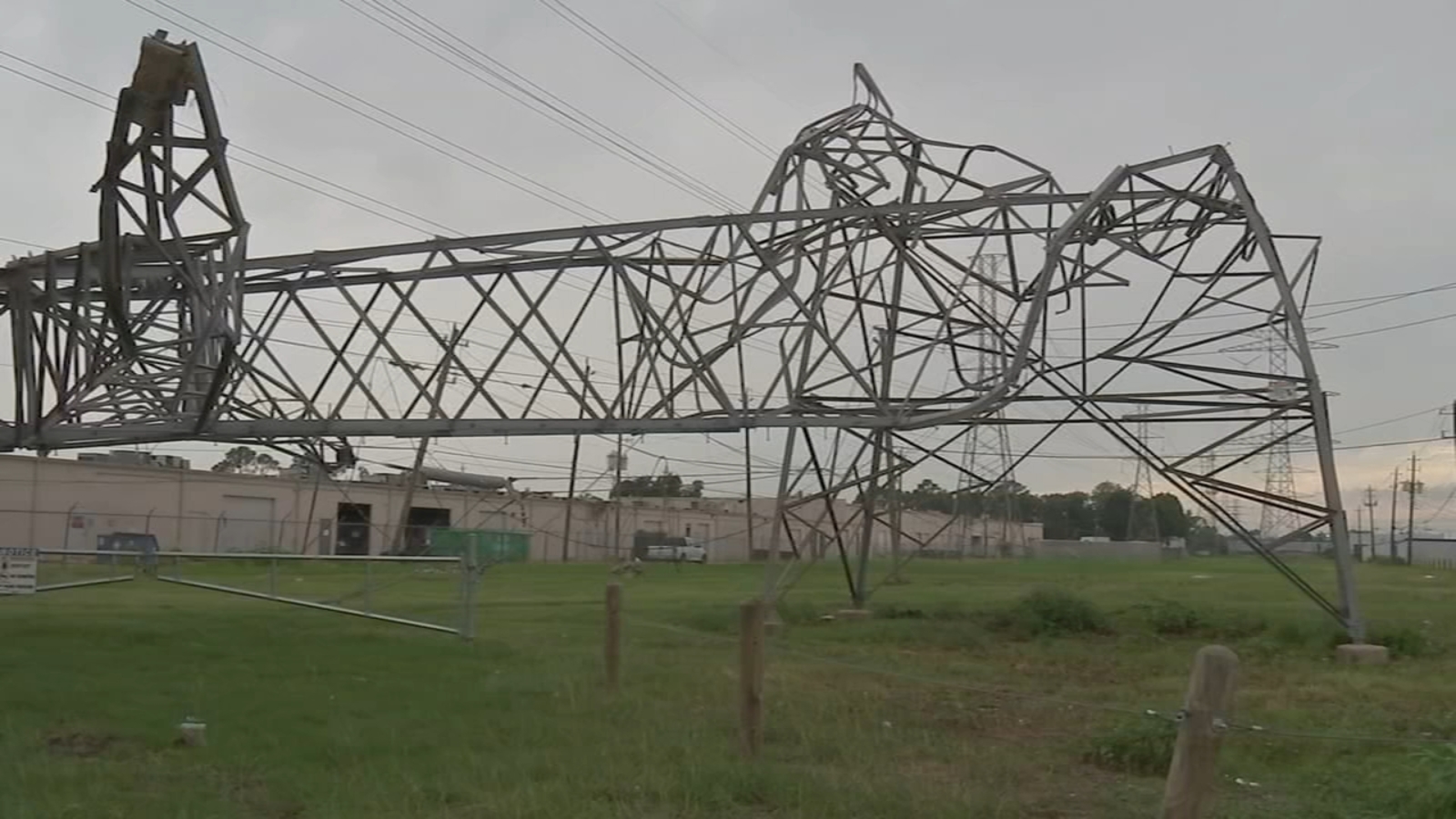 Houston deadly storm 2024: CenterPoint working to restore power, but say there may be extensive damage to check on [Video]