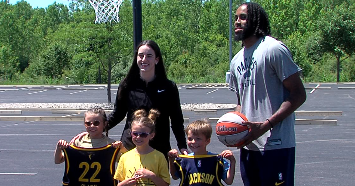 WNBA’s Caitlin Clark, NBA’s Isaiah Jackson team up to help build family a home [Video]