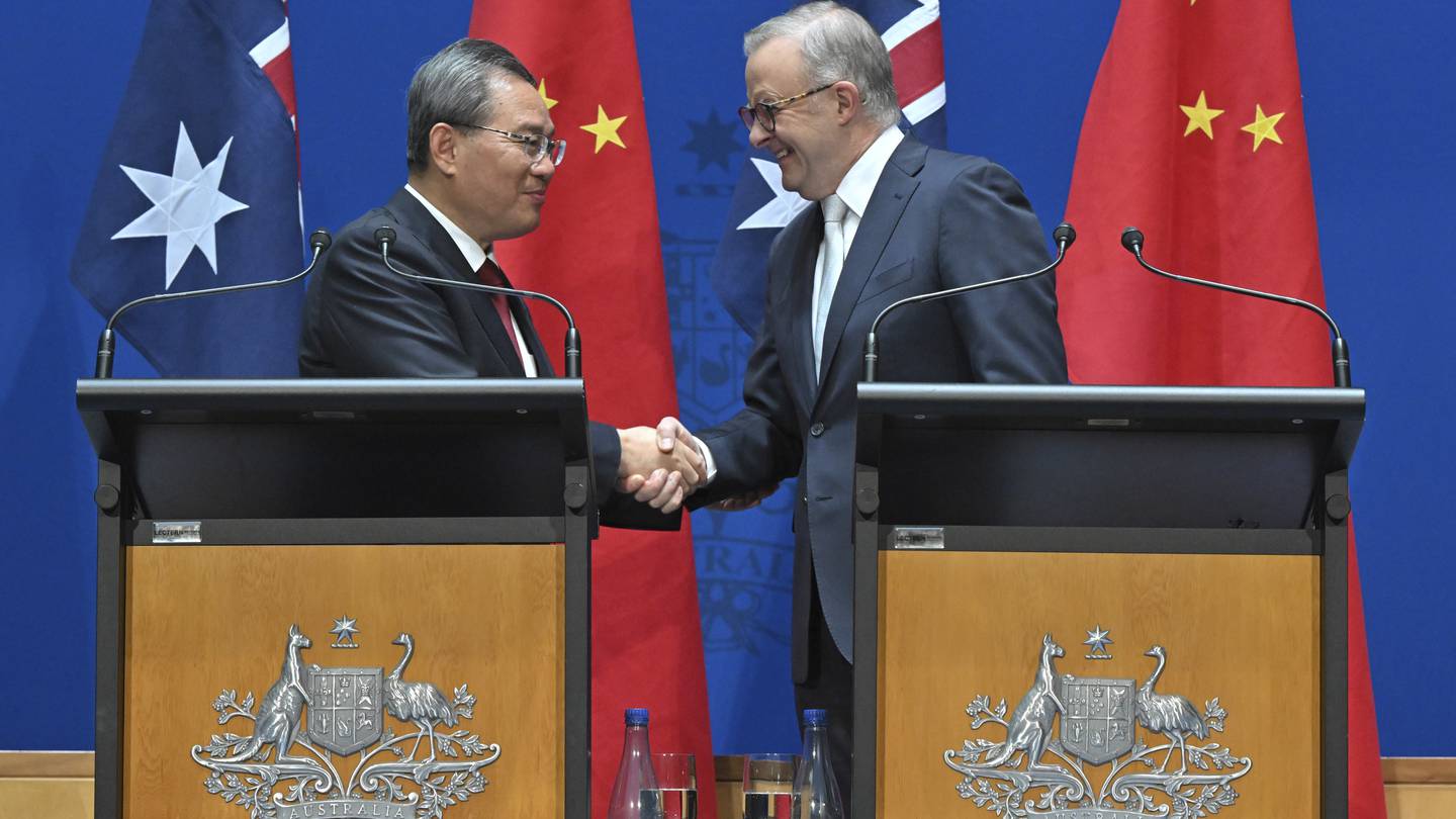 Chinese premier agrees with Australia to ‘properly manage’ differences  WSOC TV [Video]