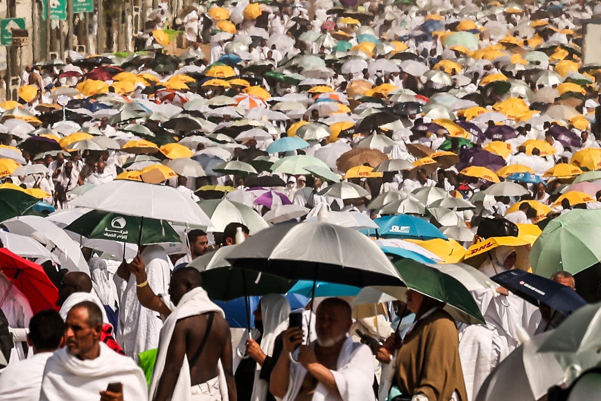 Hajj death toll rises ‘above 500’ as pilgrims in Saudi Arabia face extreme heat [Video]