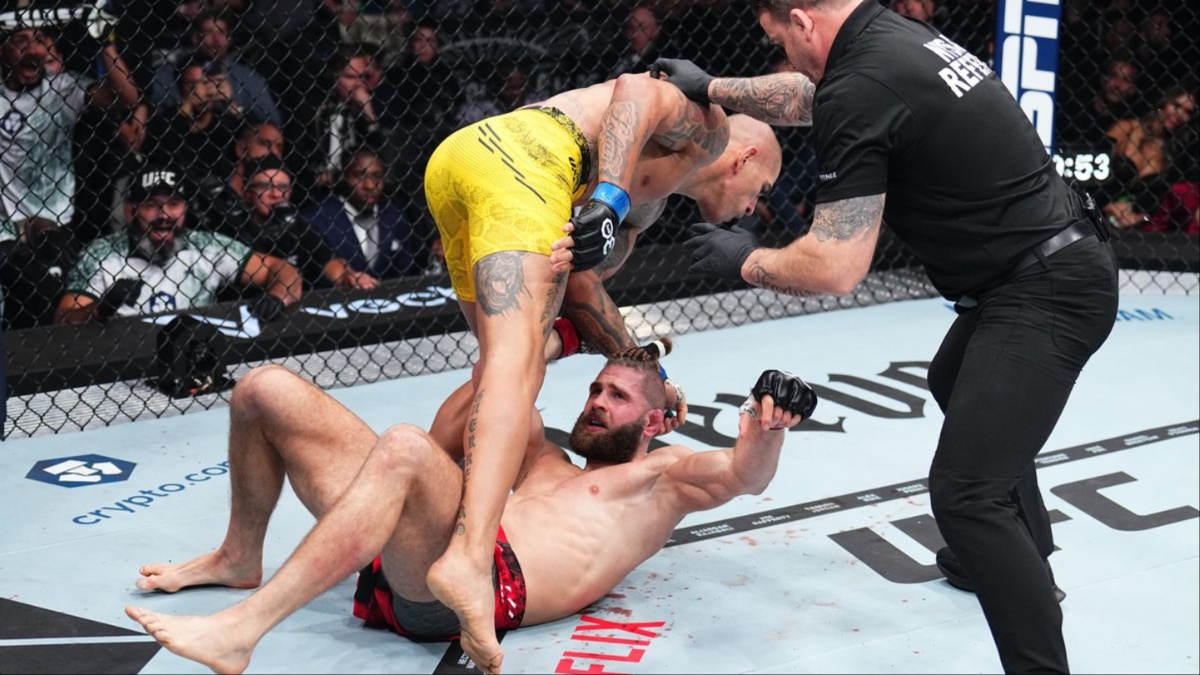 Alex Pereira believes Jiri Prochazka "might be a little scared" facing him again at UFC 303 after knockout loss [Video]
