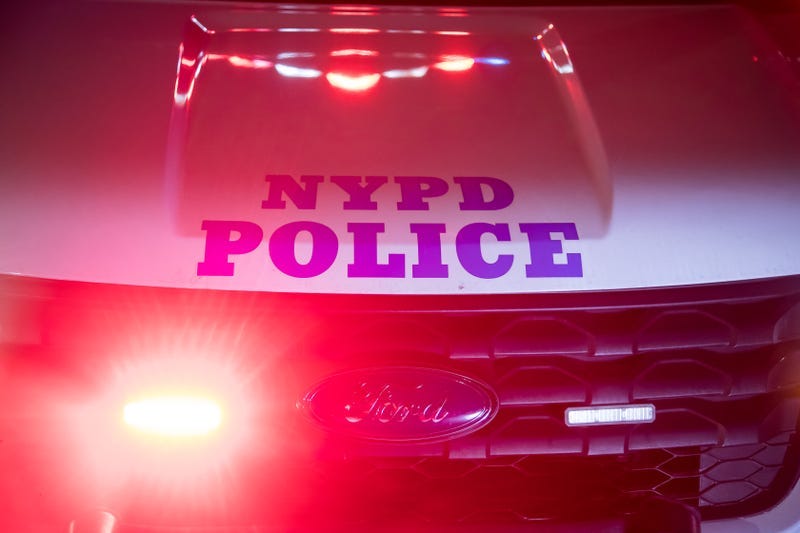 Boy, 16, found unconscious near Harlem park dies: NYPD [Video]