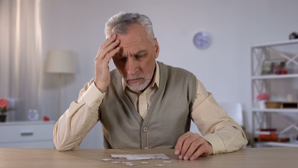 Forgetting Things Frequently? Expert Lists Reasons For Your Memory Loss [Video]