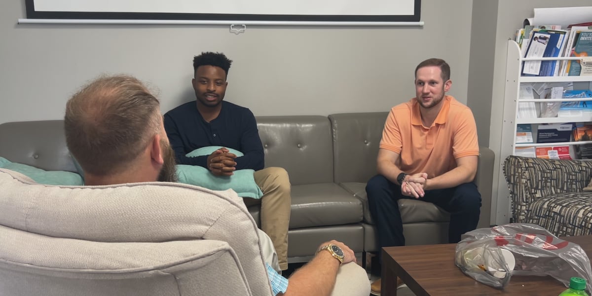 Therapists highlight efforts to help others during Mens Mental Health Awareness Month [Video]
