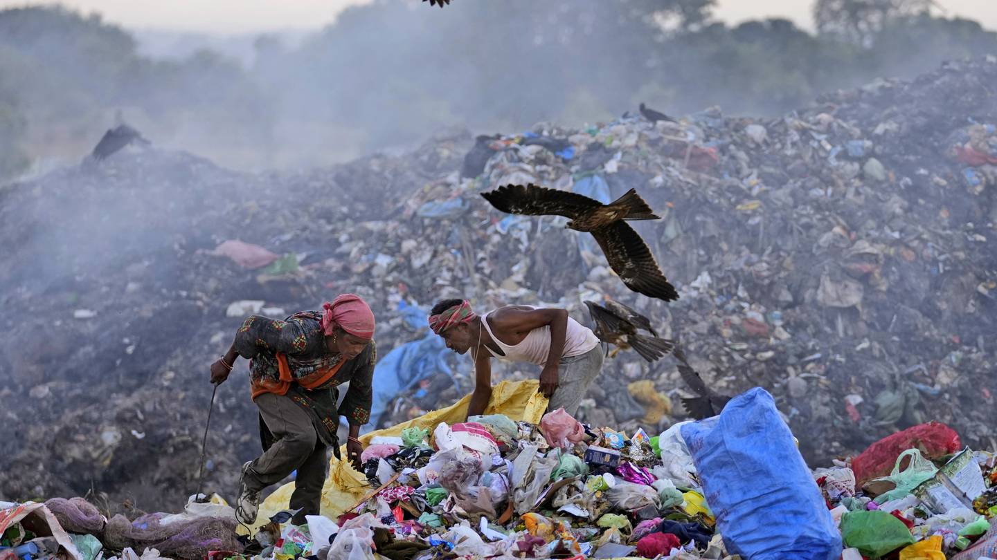For India’s garbage pickers, a miserable and dangerous job made worse by extreme heat  WHIO TV 7 and WHIO Radio [Video]