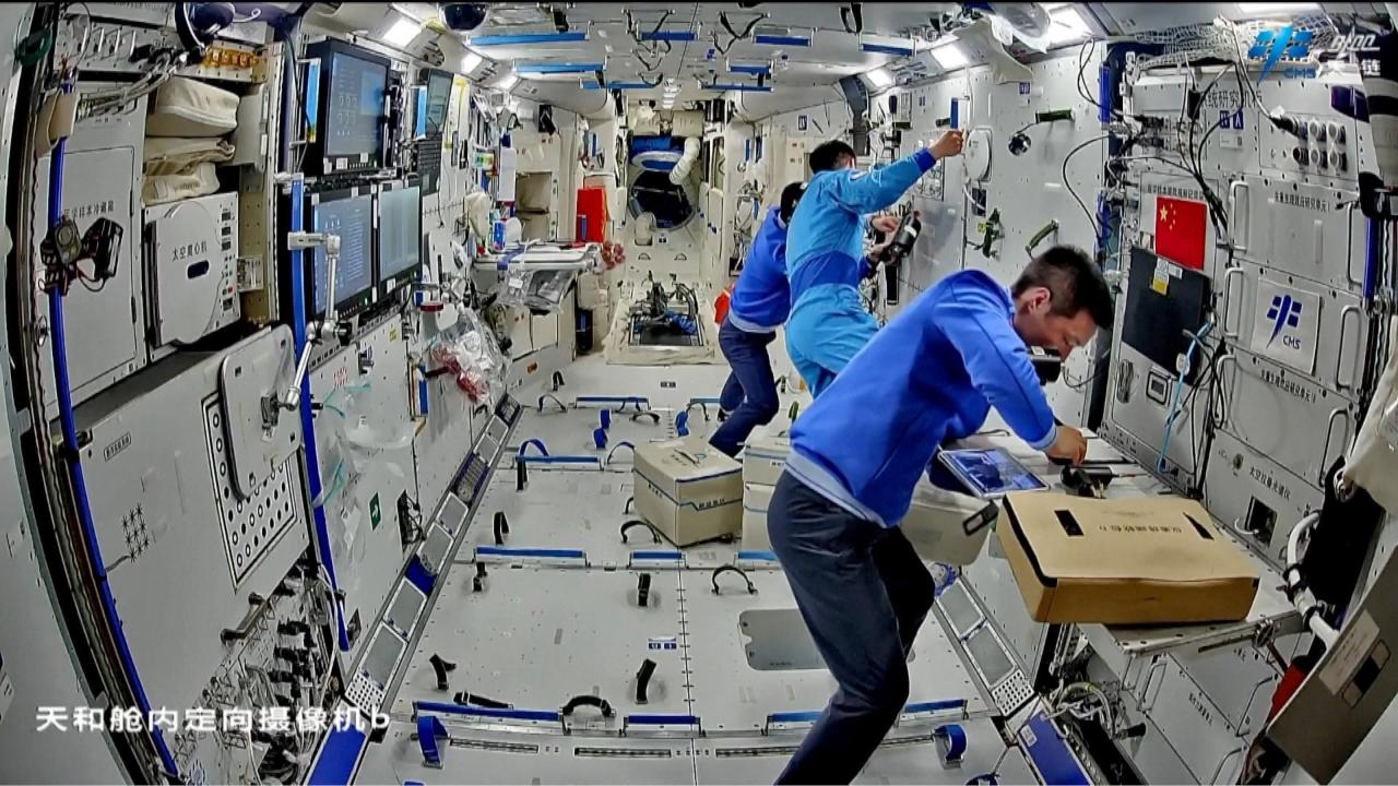 China’s Shenzhou-18 crew trains for 2nd spacewalk [Video]