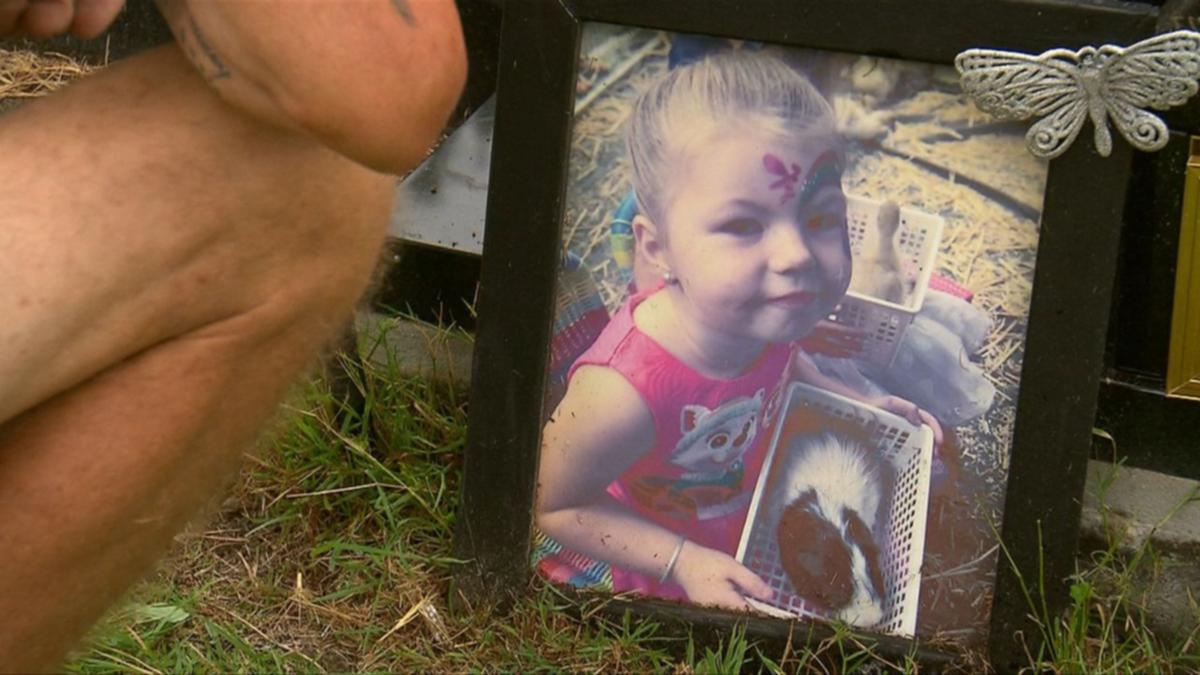 Our little princess: Parents anguish after precious item stolen from childs grave [Video]