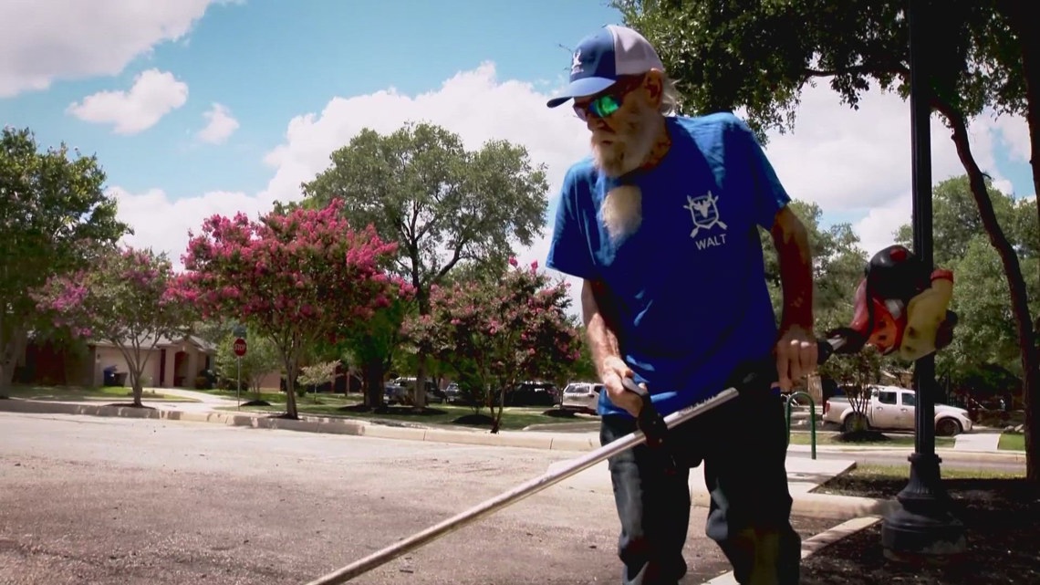 ‘What this world needs’ | San Antonio landscape business owner offers second chance to those who wouldn’t typically get one [Video]