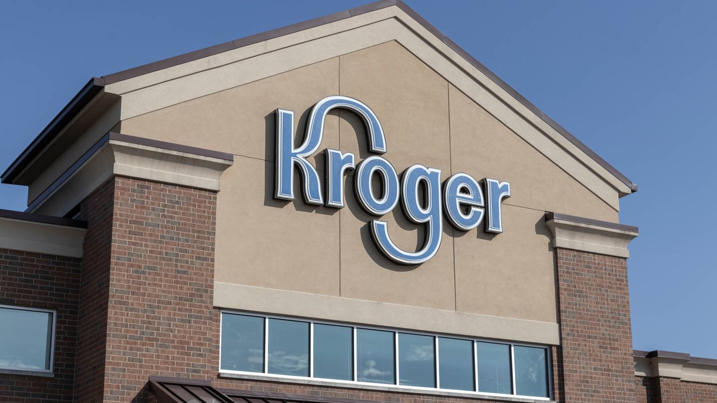 Mental health crisis prompts large police presence at local Kroger  WHIO TV 7 and WHIO Radio [Video]