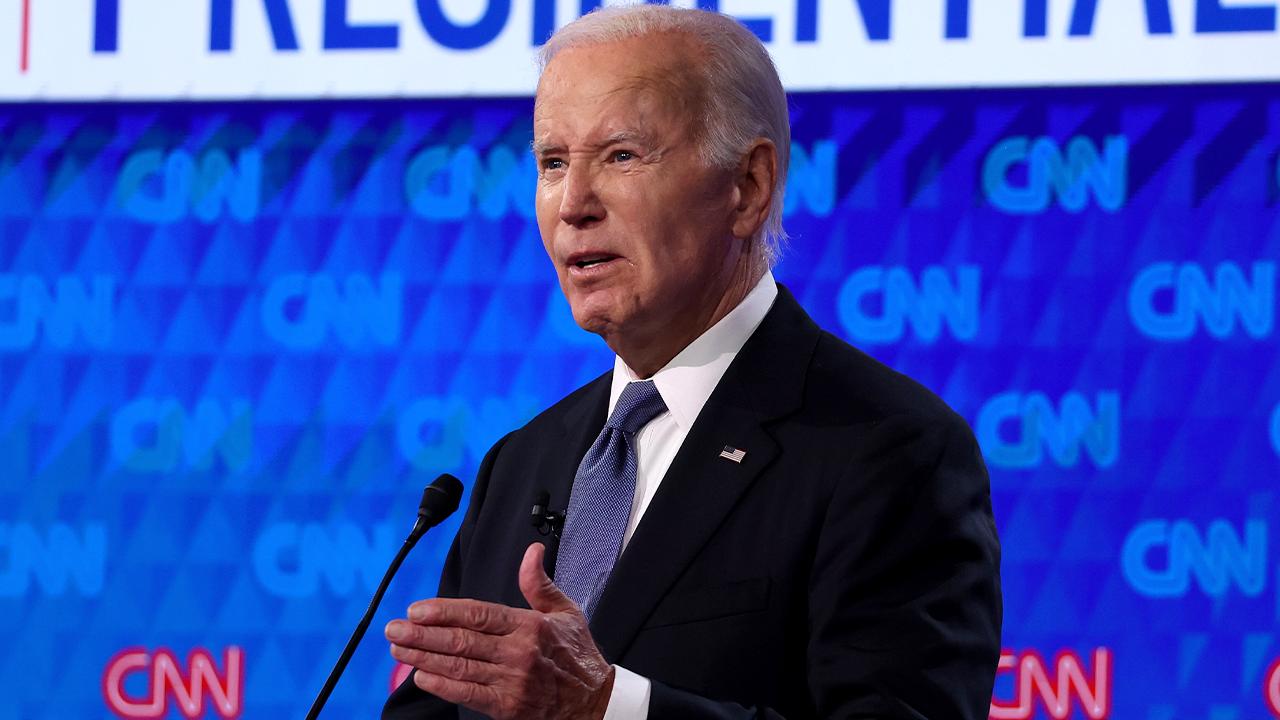 Biden prepares for private huddle with Dem governors as candidacy under threat [Video]