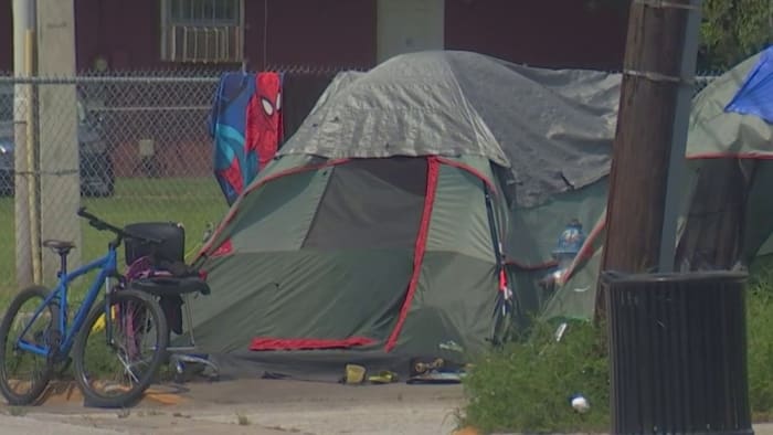 Its a hard life: Homeless numbers rise in Orlandos 32801 ZIP code [Video]