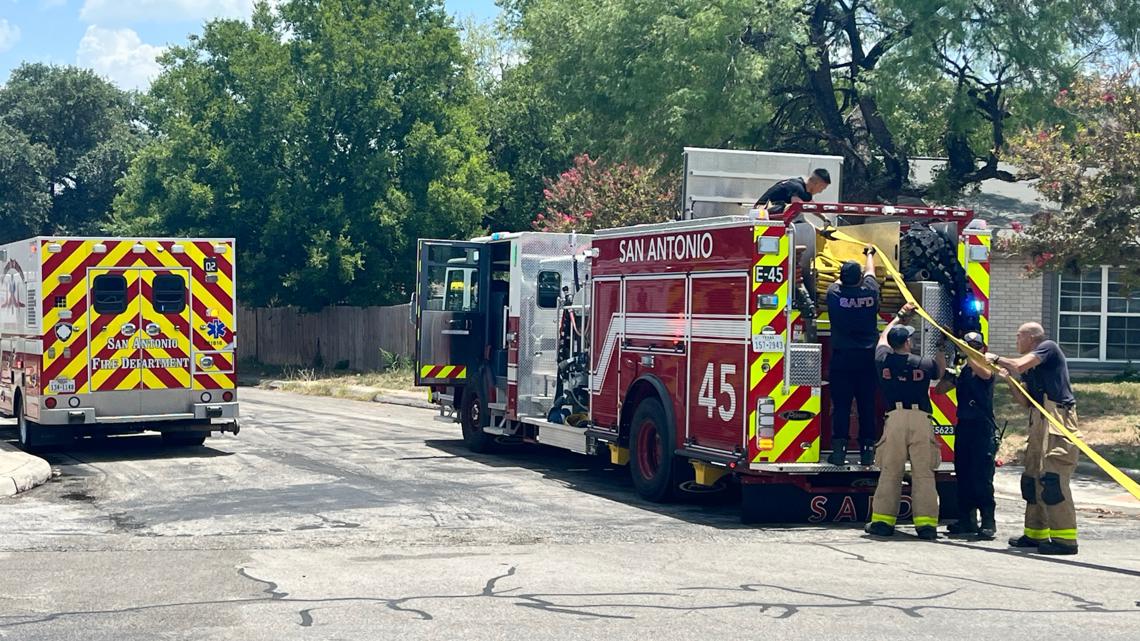 Fire crews battle small house fire on northwest side, officials say [Video]